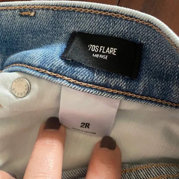 EXPRESS 70’s Mis Rise Distressed Flare Jeans - Picture 7 of 7